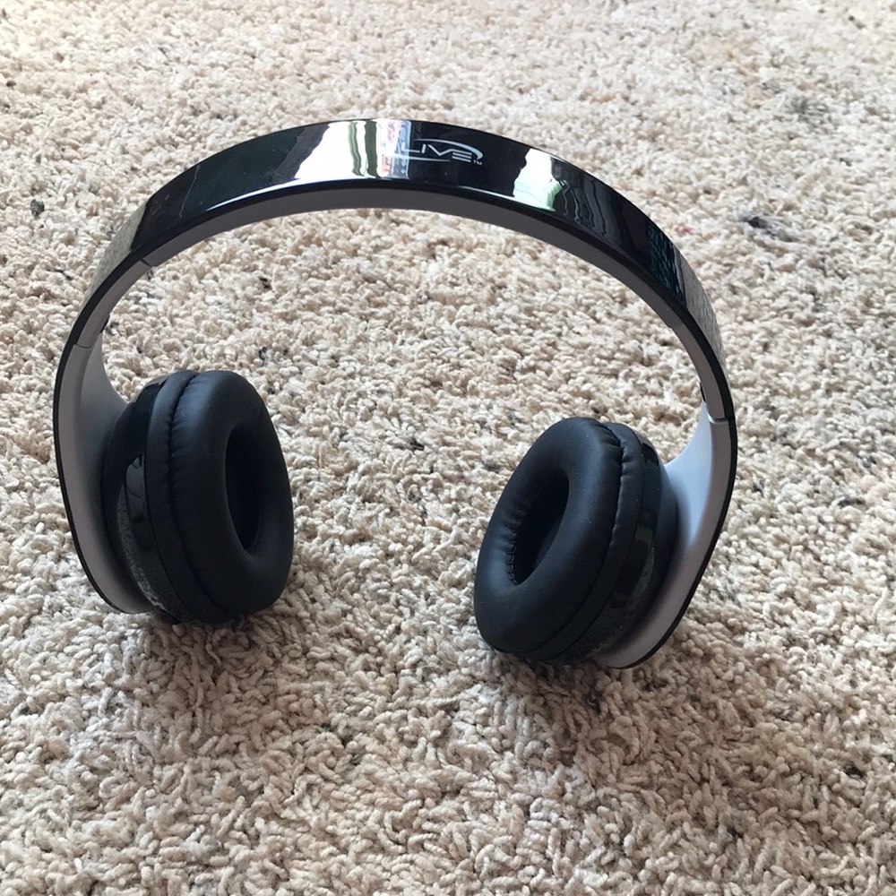 iLIVE wireless headphones 🎧